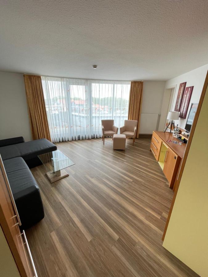 Nordseehotel Benser Hof Am Hafen Бензерзиль Экстерьер фото