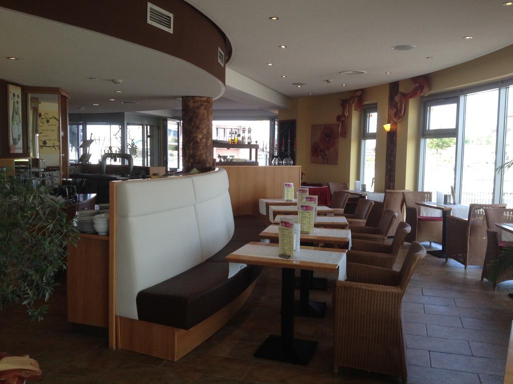 Nordseehotel Benser Hof Am Hafen Бензерзиль Экстерьер фото