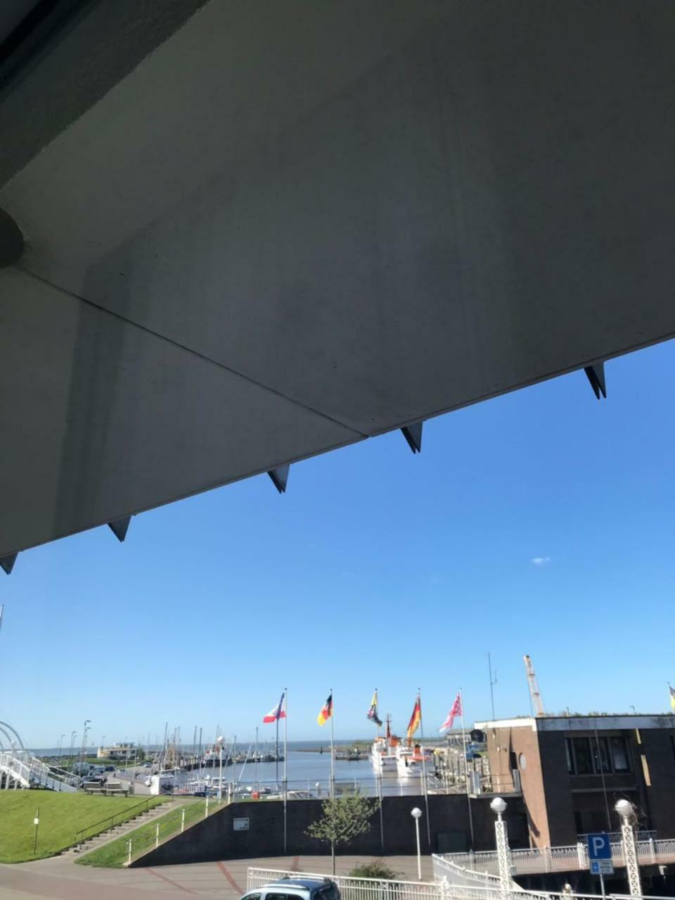 Nordseehotel Benser Hof Am Hafen Бензерзиль Экстерьер фото