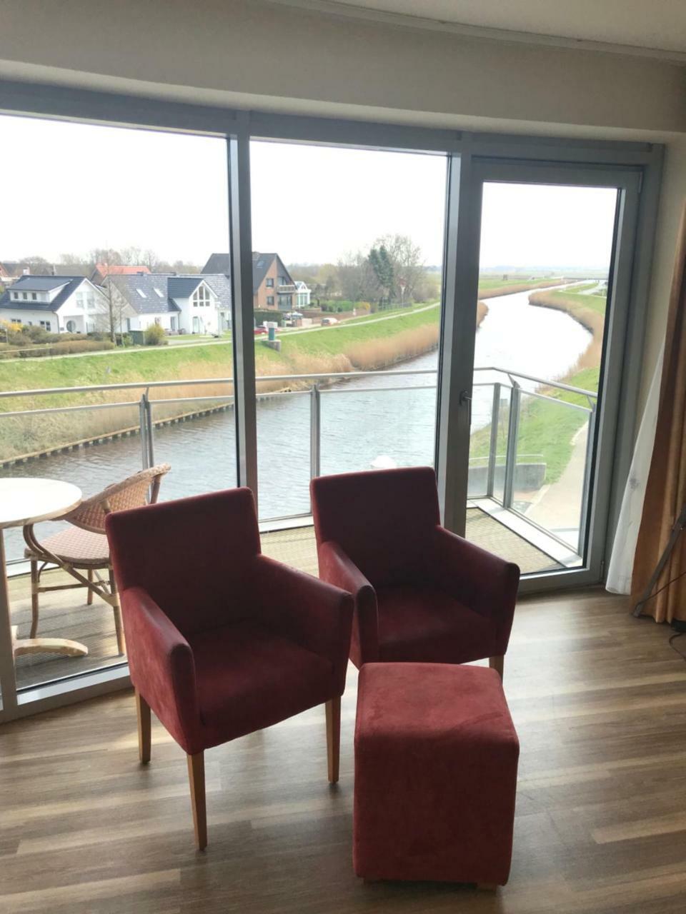 Nordseehotel Benser Hof Am Hafen Бензерзиль Экстерьер фото