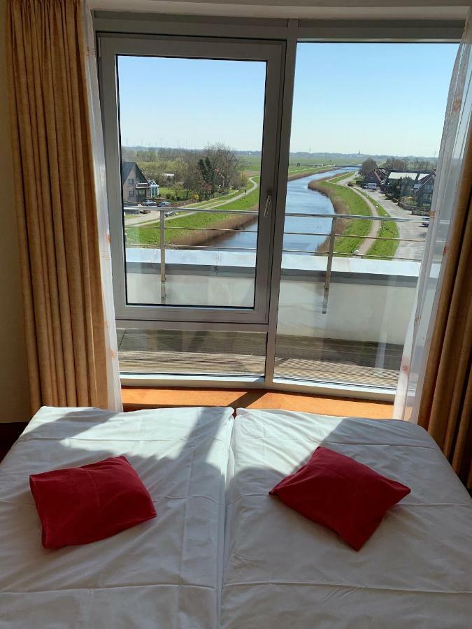 Nordseehotel Benser Hof Am Hafen Бензерзиль Экстерьер фото