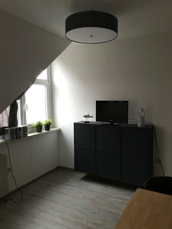 Nordseehotel Benser Hof Am Hafen Бензерзиль Экстерьер фото